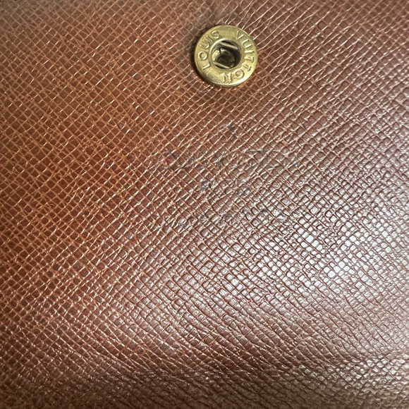 Authentic Louis Vuitton Wallet - Picture 6 of 8